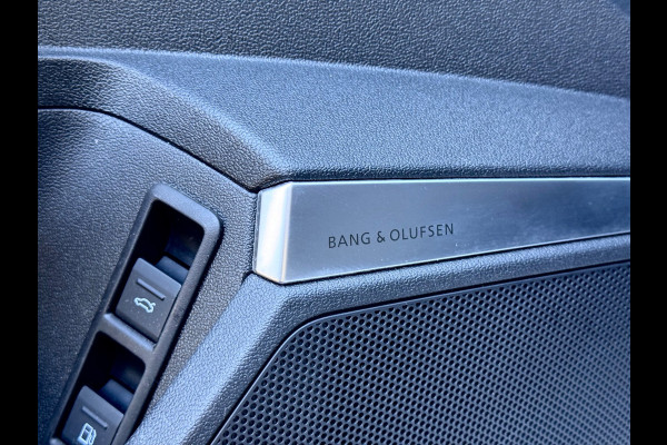 Audi A3 Sportback 45 TFSI e S edition Competition RS zetels/360