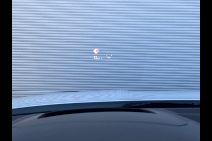 Audi A3 Sportback 45 TFSI e S edition Competition RS zetels/360