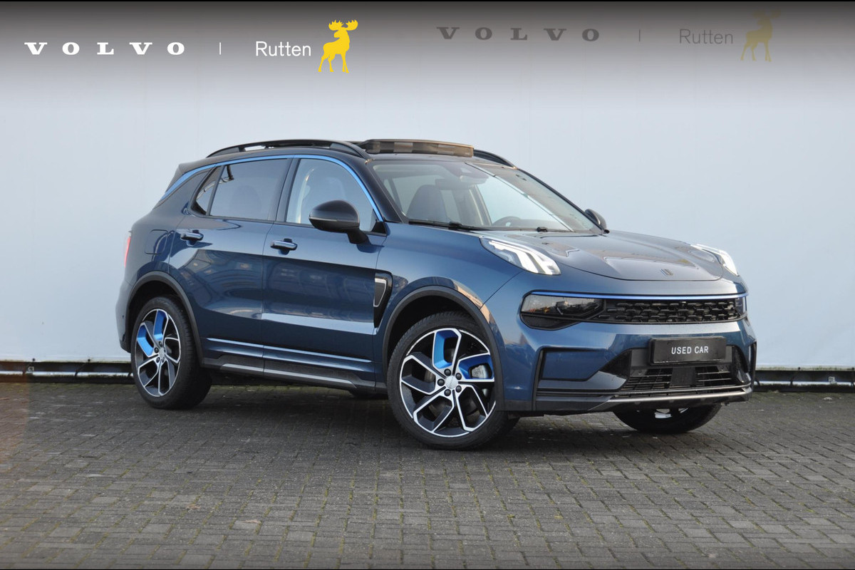 Lynk & Co 01 262PK Automaat / Rolhoes / zwarte dakhemel / 360 Camera / Adaptieve cruise control / Elektrische stoelen / BLIS / Stoelverwarming / Elektrische achterklep / Climate control / Parkeersensoren met camera / Regensensor / Keyless entry /