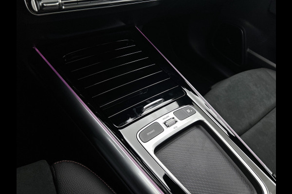 Mercedes-Benz EQA 250+ Business Solution AMG 71 kWh | Nightpakket | Trekhaak | Head-up display | 360° camera | Burmester Sound systeem | Smartphone integratie | Panoramaschuifdak | Augmented Reality navigatie | Memorypakket |