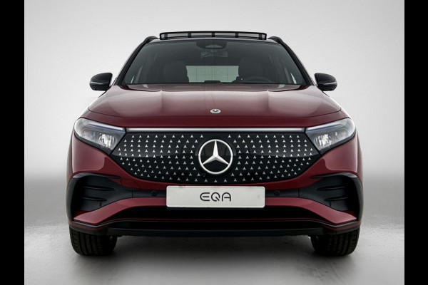Mercedes-Benz EQA 250+ Business Solution AMG 71 kWh | Nightpakket | Trekhaak | Head-up display | 360° camera | Burmester Sound systeem | Smartphone integratie | Panoramaschuifdak | Augmented Reality navigatie | Memorypakket |