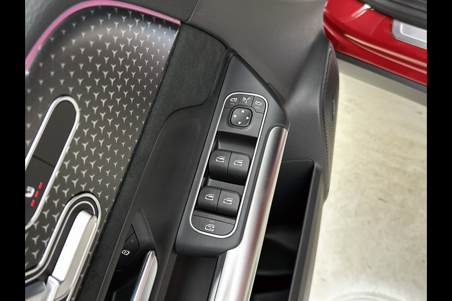 Mercedes-Benz EQA 250+ Business Solution AMG 71 kWh | Nightpakket | Trekhaak | Head-up display | 360° camera | Burmester Sound systeem | Smartphone integratie | Panoramaschuifdak | Augmented Reality navigatie | Memorypakket |