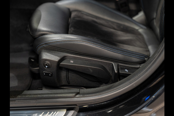 BMW 3 Serie Touring 330i 259PK M-Sport Executive Edition, NAP, Apple Carplay, Navi, Cam, Ambiënte Light, Leder/Alcan, Prive Glas,