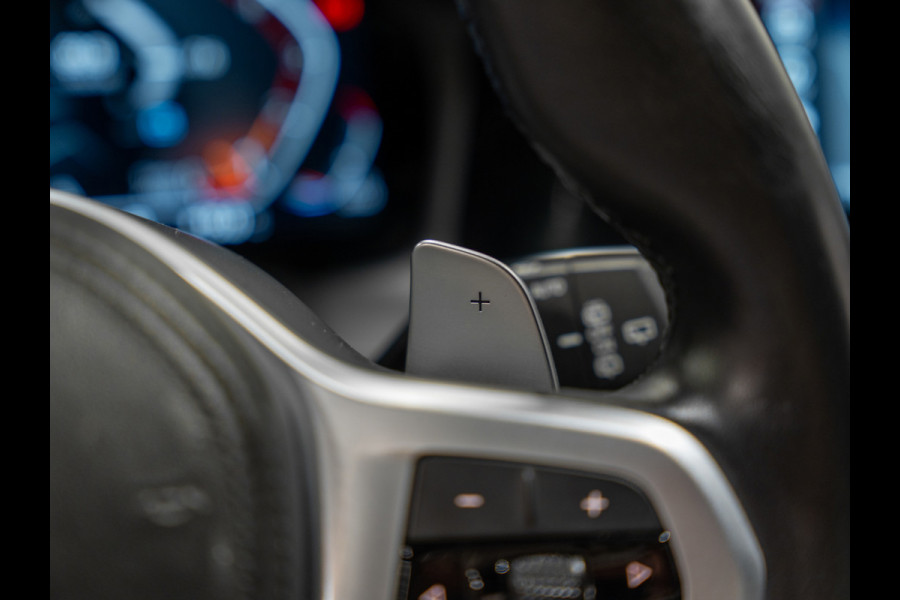 BMW 3 Serie Touring 330i 259PK M-Sport Executive Edition, NAP, Apple Carplay, Navi, Cam, Ambiënte Light, Leder/Alcan, Prive Glas,