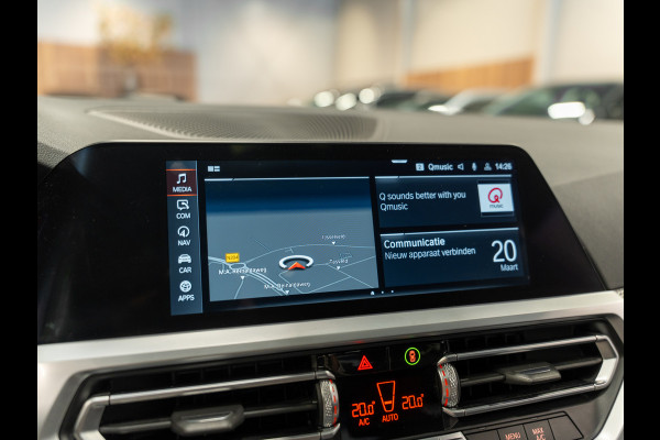 BMW 3 Serie Touring 330i 259PK M-Sport Executive Edition, NAP, Apple Carplay, Navi, Cam, Ambiënte Light, Leder/Alcan, Prive Glas,