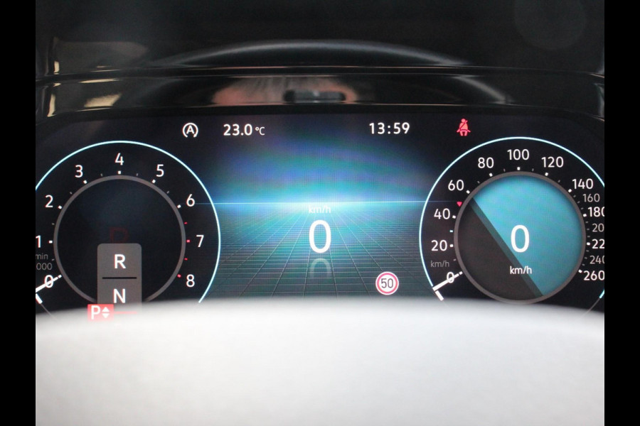 Volkswagen Golf Variant 1.5 eTSI 150pk DSG Style Navigatie Climate Control Camera Parkeer Sensoren Adaptive Cruise control Achterklep elektrisch bedienbaar Stoelverwarming