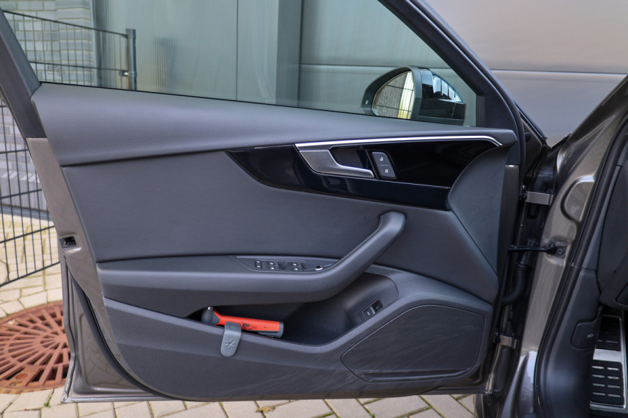 Audi A4 Avant 35 TFSI S edition Competition | NAP! | BTW | PANO | S-LINE | MATRIX | CARPLAY |