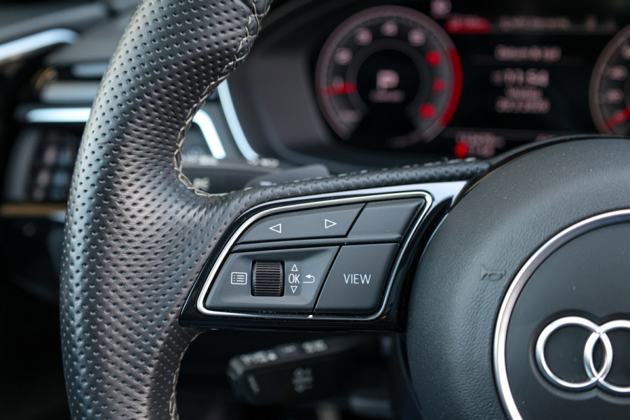 Audi A4 Avant 35 TFSI S edition Competition | NAP! | BTW | PANO | S-LINE | MATRIX | CARPLAY |