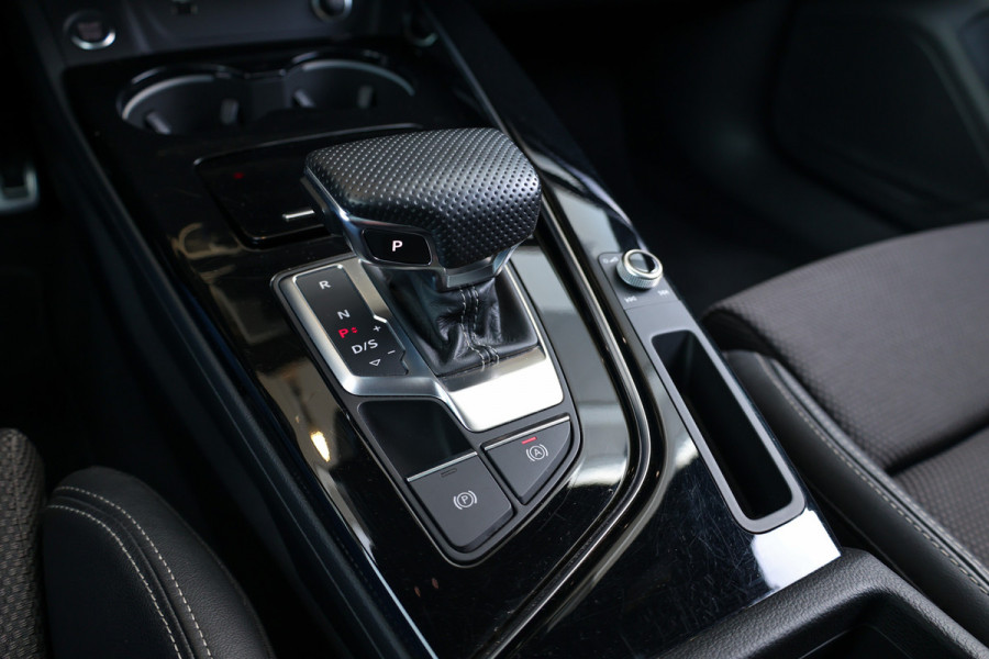 Audi A4 Avant 35 TFSI S edition Competition | NAP! | BTW | PANO | S-LINE | MATRIX | CARPLAY |