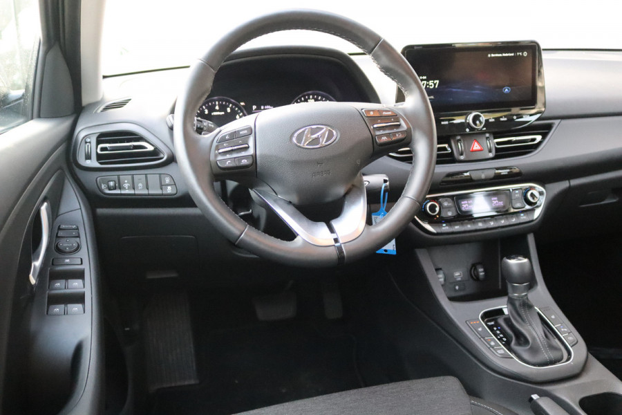 Hyundai i30 Wagon 160PK T-GDi Hybrid Automaat Comfort Navigatie/Camera/Parkeerhulp/Winter-pack