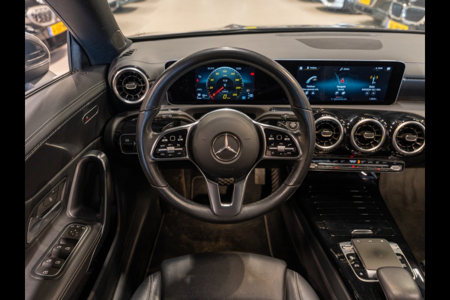 Mercedes-Benz CLA-Klasse Shooting Brake 200 Business Solution, Navi, Clima, Cam, 18" Velg, Private Glas, Cruise, Voll Onderhoud
