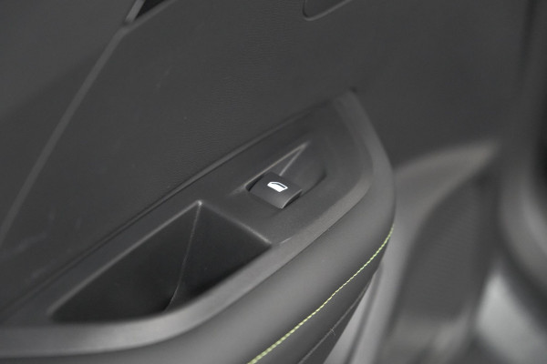 Peugeot e-2008 EV GT Avantage 54 kWh | 360 Camera | Massage Functie | Dodehoekdetectie | Stoelverwarming