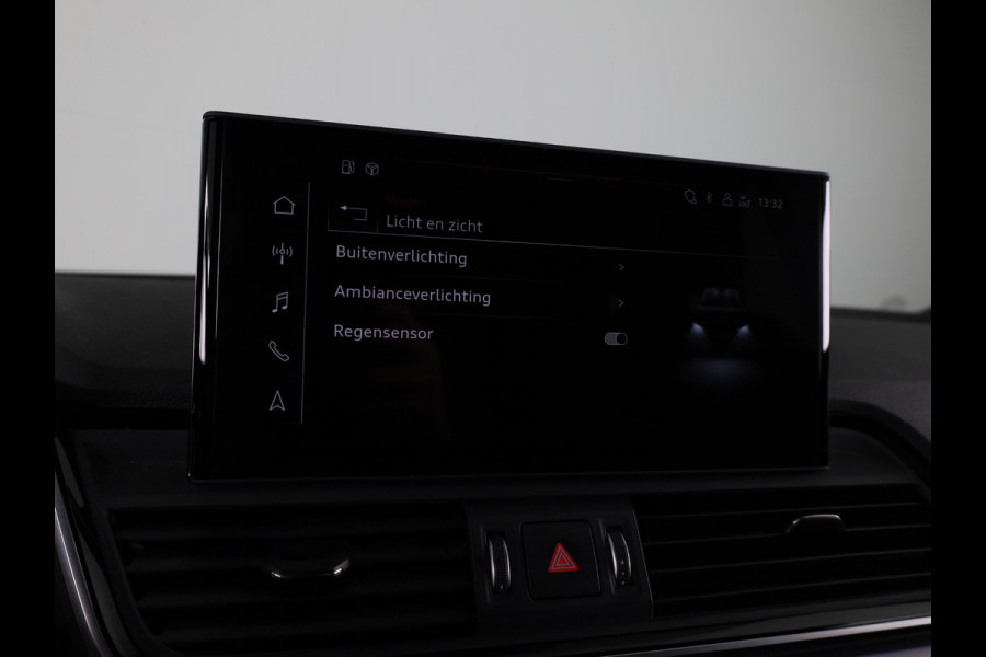 Audi Q5 Sportback 50 TFSI e S edition 299pk | SOH 97% | Panoramadak | Trekhaak | Verwarmbare voorstoelen | Adpatieve cruise controle | Matrix koplampen | Navigatie