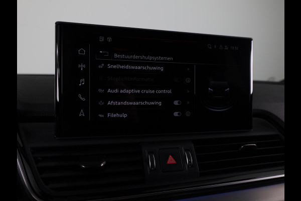 Audi Q5 Sportback 50 TFSI e S edition 299pk | SOH 97% | Panoramadak | Trekhaak | Verwarmbare voorstoelen | Adpatieve cruise controle | Matrix koplampen | Navigatie
