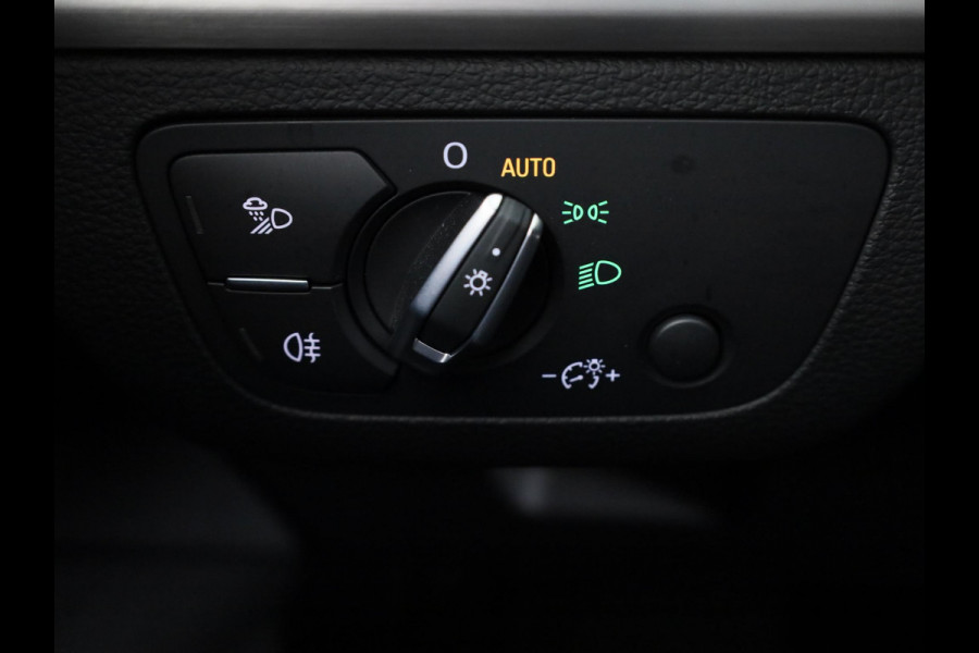 Audi Q5 Sportback 50 TFSI e S edition 299pk | SOH 97% | Panoramadak | Trekhaak | Verwarmbare voorstoelen | Adpatieve cruise controle | Matrix koplampen | Navigatie