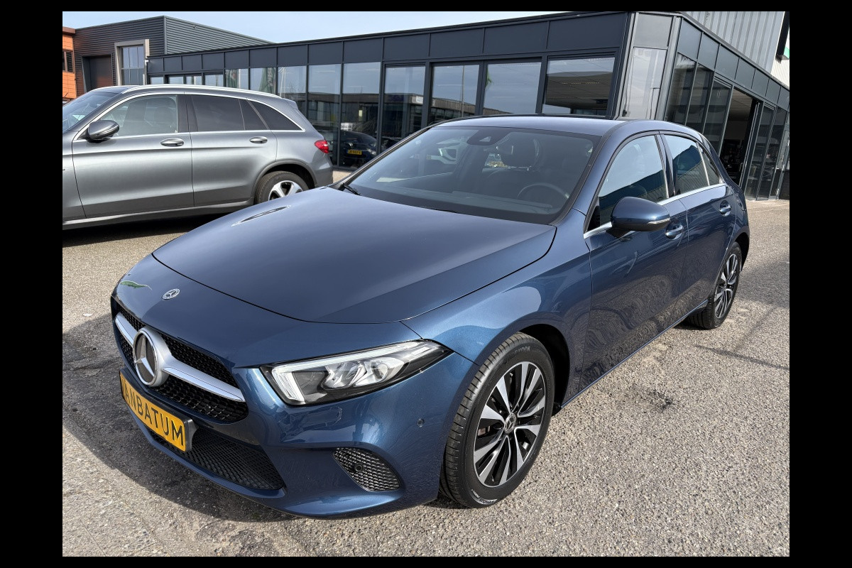 Mercedes-Benz A-Klasse 250 e Premium