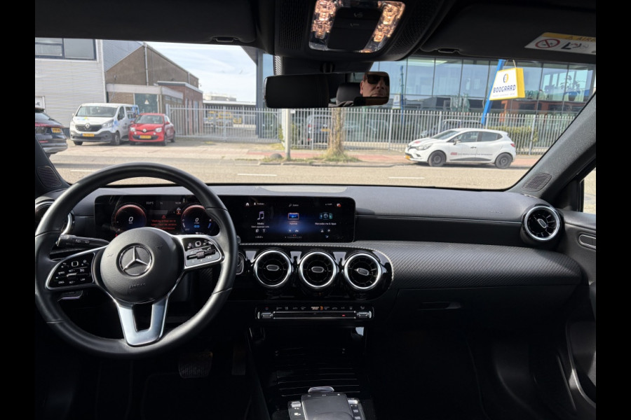 Mercedes-Benz A-Klasse 250 e Premium