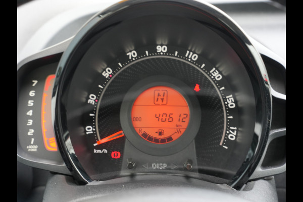 Toyota Aygo 1.0 VVT-i x-play Automaat | CarPlay | Achteruitrijcamera | Airco