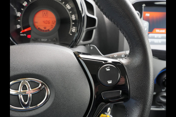 Toyota Aygo 1.0 VVT-i x-play Automaat | CarPlay | Achteruitrijcamera | Airco