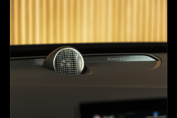 Volvo XC90 2.0 T8 Plug-in hybrid AWD Ultra Dark B&W | MASSAGE | 22" | AIRSUSP | TOWBAR | NAPPA