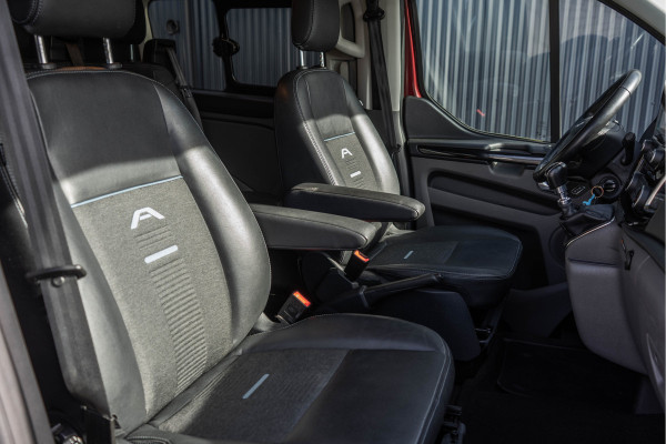 Ford Transit Custom 2.0 TDCI L2H1 | 170PK | Trail | DC 5-Persoons | Camera | Carplay | Lederen interieur
