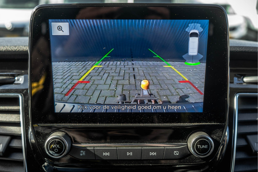 Ford Transit Custom 2.0 TDCI L2H1 | 170PK | Trail | DC 5-Persoons | Camera | Carplay | Lederen interieur