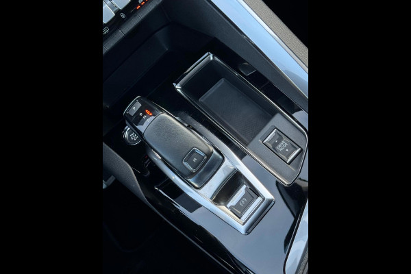 Peugeot 5008 1.2 PureTech GT Pack Business Black line, 7 persoons,trekhaak, panoramadak, VOL OPTIES, 1 e eigenaar, NL auto met nap