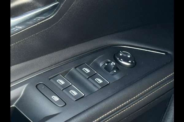 Peugeot 5008 1.2 PureTech GT Pack Business Black line, 7 persoons,trekhaak, panoramadak, VOL OPTIES, 1 e eigenaar, NL auto met nap