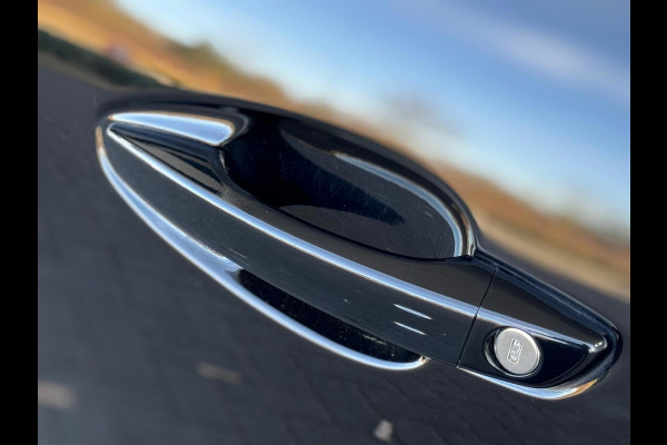 Peugeot 5008 1.2 PureTech GT Pack Business Black line, 7 persoons,trekhaak, panoramadak, VOL OPTIES, 1 e eigenaar, NL auto met nap