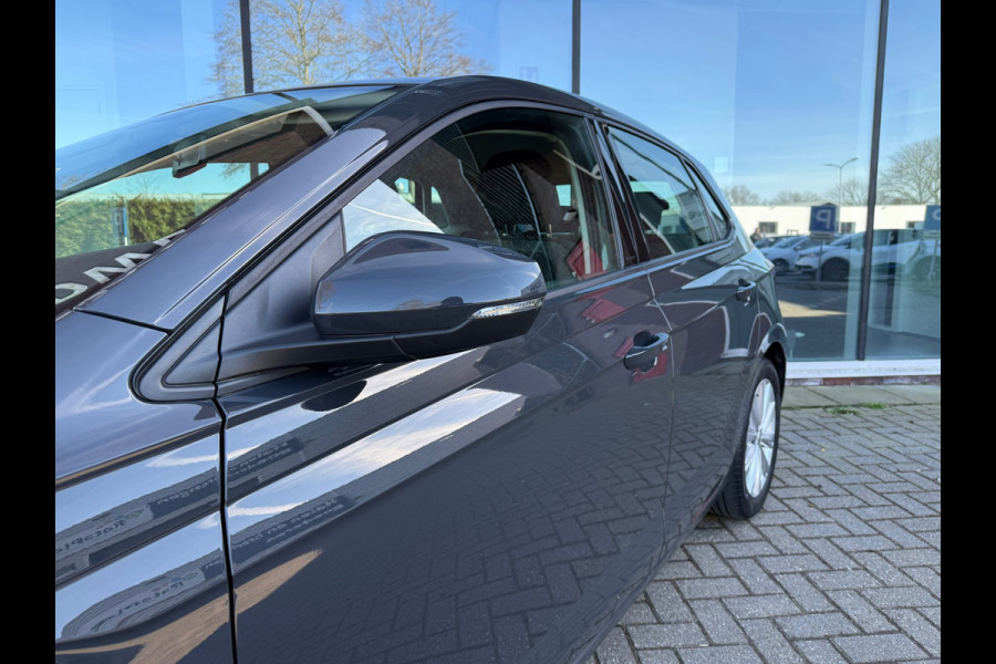 Volkswagen Polo 1.0 TSI Highline - Automaat - Navi - Climate - Parkeerhulp- Org.NL