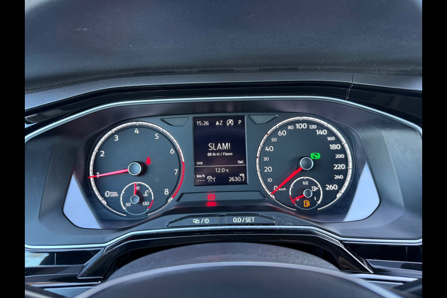 Volkswagen Polo 1.0 TSI Highline - Automaat - Navi - Climate - Parkeerhulp- Org.NL