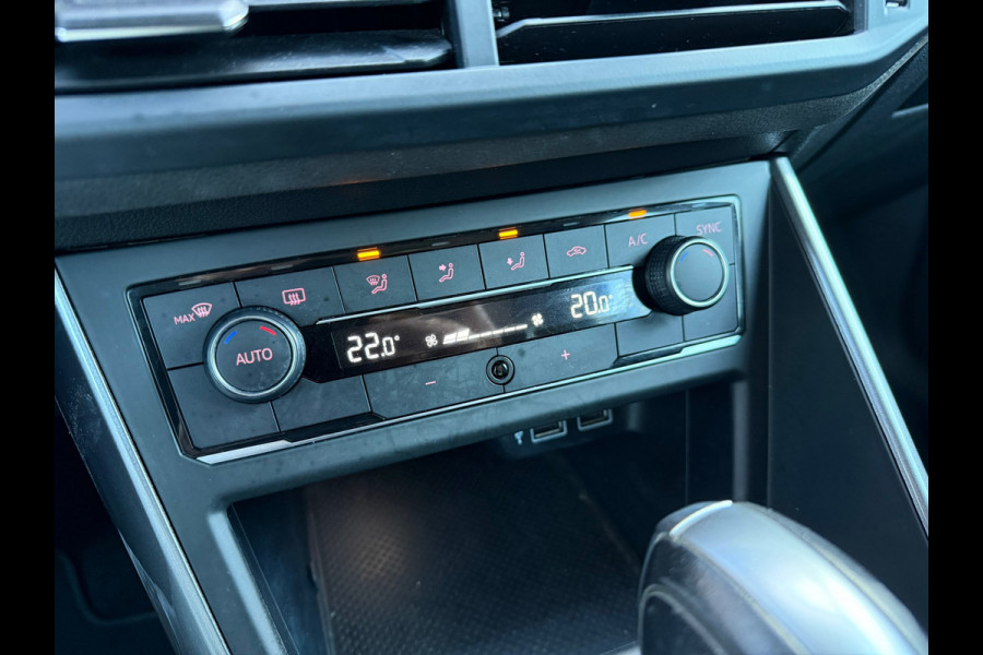 Volkswagen Polo 1.0 TSI Highline - Automaat - Navi - Climate - Parkeerhulp- Org.NL