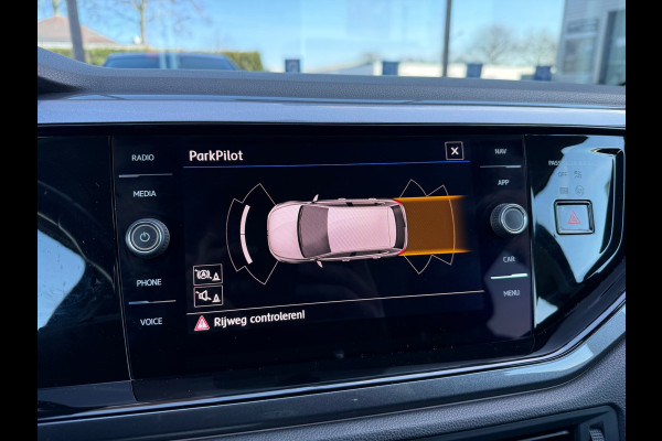 Volkswagen Polo 1.0 TSI Highline - Automaat - Navi - Climate - Parkeerhulp- Org.NL