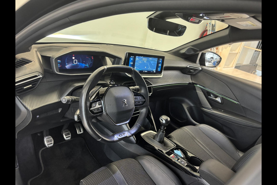 Peugeot 208 1.2 PureTech GT Afneembare trekhaak | Navigatie | Achteruitrijcamera | Dodehoek detectie | Android auto / Apple carplay