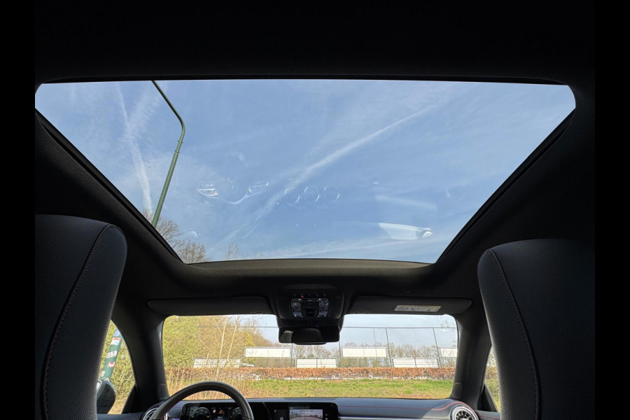 Mercedes-Benz CLA-Klasse Shooting Brake 250 e Business Solution AMG Limited, panoramadak,afn trekhaak, VOL OPTIES, 1 e eigenaar,