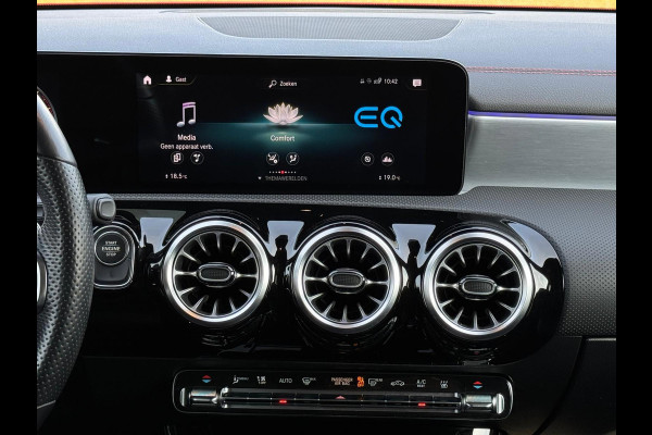 Mercedes-Benz CLA-Klasse Shooting Brake 250 e Business Solution AMG Limited, panoramadak,afn trekhaak, VOL OPTIES, 1 e eigenaar,