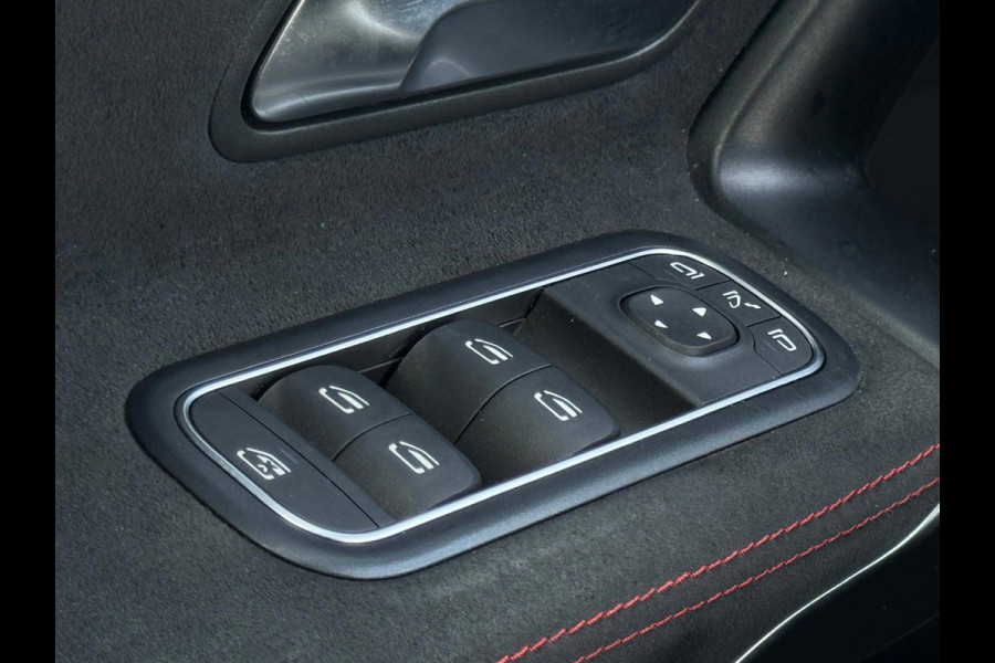 Mercedes-Benz CLA-Klasse Shooting Brake 250 e Business Solution AMG Limited, panoramadak,afn trekhaak, VOL OPTIES, 1 e eigenaar,