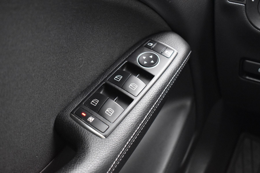 Mercedes-Benz B-Klasse 220 d Ambition Dealer Onderhouden 1 Ste Eigenaar