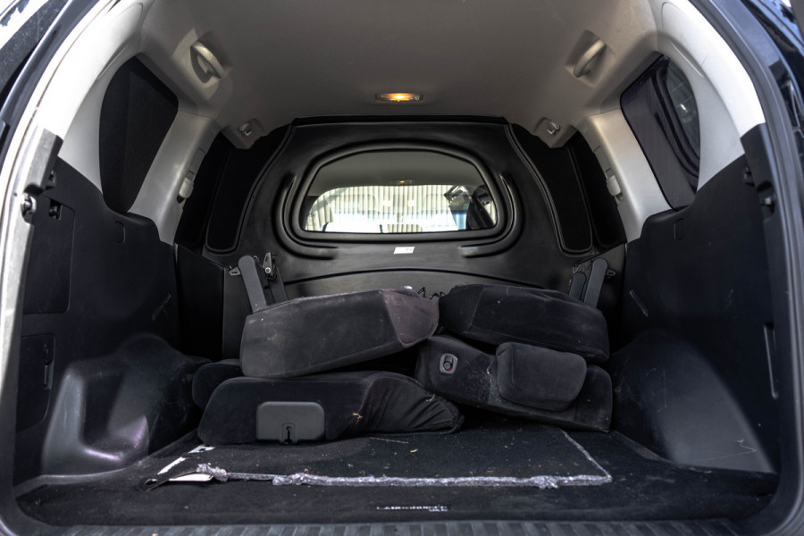 Toyota Land Cruiser 2.8D-4D | 204 PK | 5DRS | 4x4 | Fabrieksgarantie | Dealer onderhouden | Cruise | Airco | Trekhaak