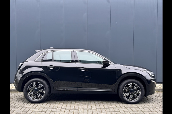 Fiat 600 1.2 Hybrid Urban | Automaat | LED | Camera | Carplay | Cruise control | Schakelpaddles