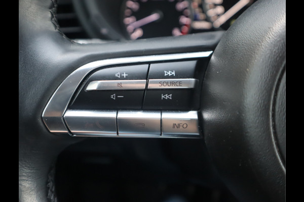 Mazda CX-30 2.0 e-SkyActiv-G M Hybrid Comfort Navi / Trekh / Stoel/stuurverw / Cruise / Camera / Head-up All-season banden