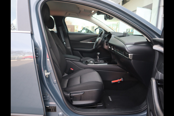 Mazda CX-30 2.0 e-SkyActiv-G M Hybrid Comfort Navi / Trekh / Stoel/stuurverw / Cruise / Camera / Head-up All-season banden