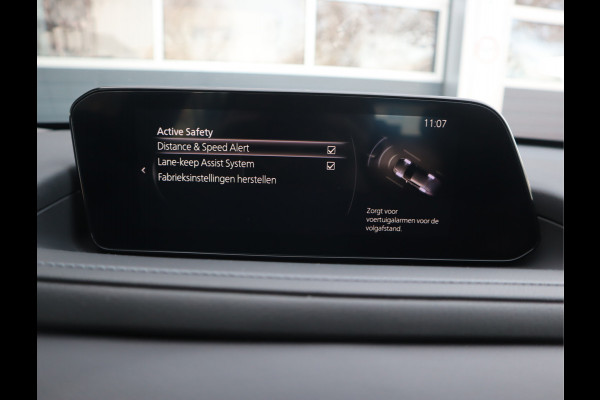 Mazda CX-30 2.0 e-SkyActiv-G M Hybrid Comfort Navi / Trekh / Stoel/stuurverw / Cruise / Camera / Head-up All-season banden