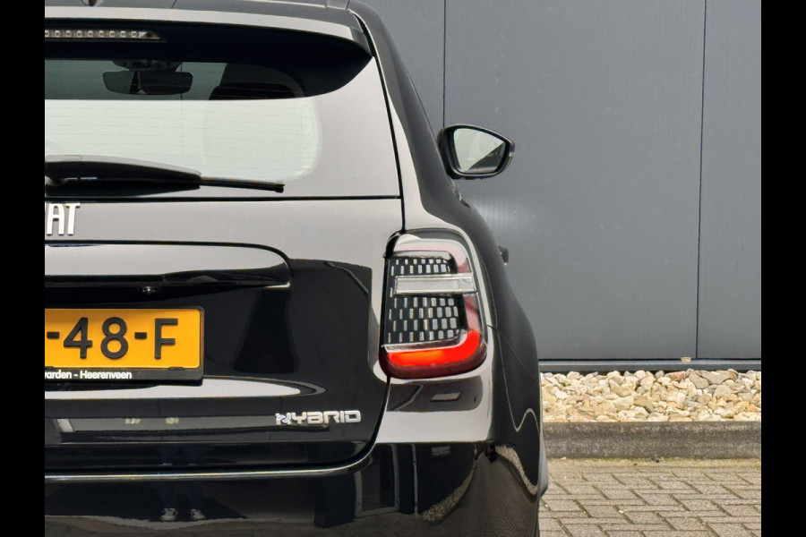 Fiat 600 1.2 Hybrid Urban | Automaat | LED | Camera | Carplay | Cruise control | Schakelpaddles