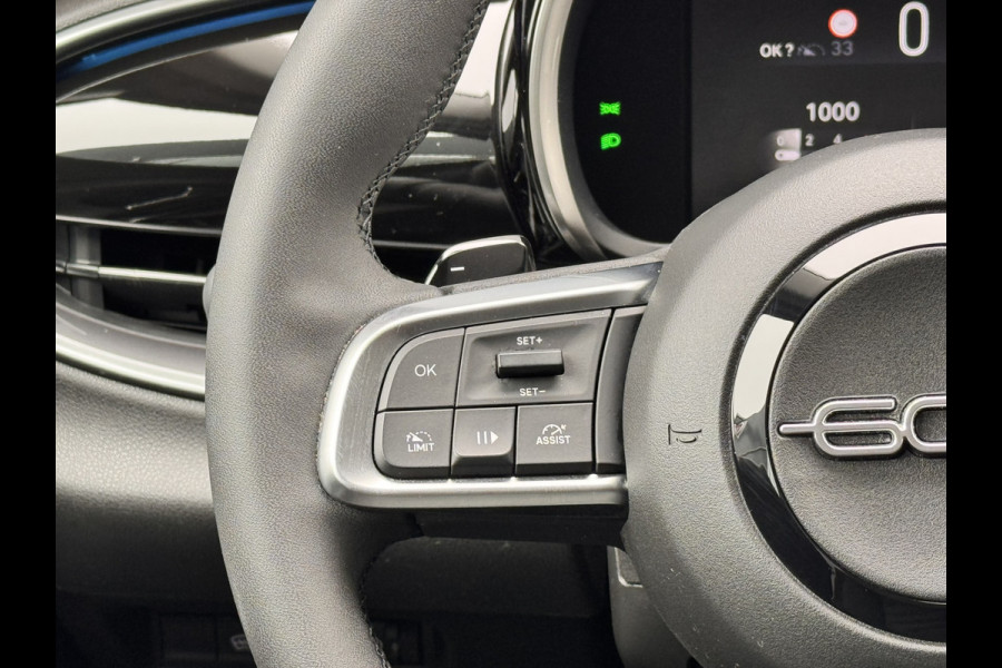 Fiat 600 1.2 Hybrid Urban | Automaat | LED | Camera | Carplay | Cruise control | Schakelpaddles