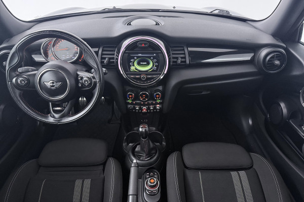 MINI Mini 1.5 One Chili Business (PANORAMADAK, PARKEERSENSOREN, CRUISE CONTROL, NAVIGATIE, STOELVERWARMING, SFEERVERLICHTING)