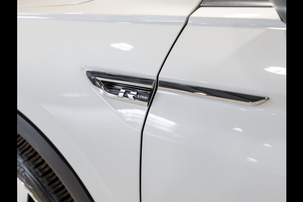 Volkswagen Tiguan 2.0 TSI 4Motion 2x R-Line / 230pk / Panorama dak / Rondomzicht camera / Dynaudio /