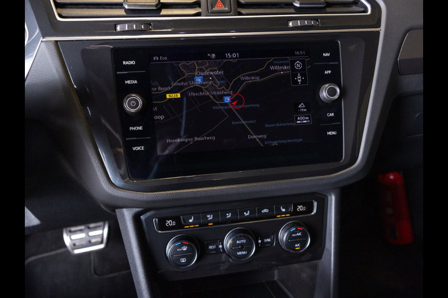 Volkswagen Tiguan 2.0 TSI 4Motion 2x R-Line / 230pk / Panorama dak / Rondomzicht camera / Dynaudio /