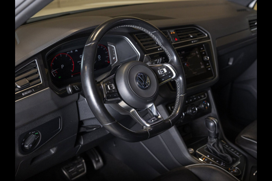 Volkswagen Tiguan 2.0 TSI 4Motion 2x R-Line / 230pk / Panorama dak / Rondomzicht camera / Dynaudio /