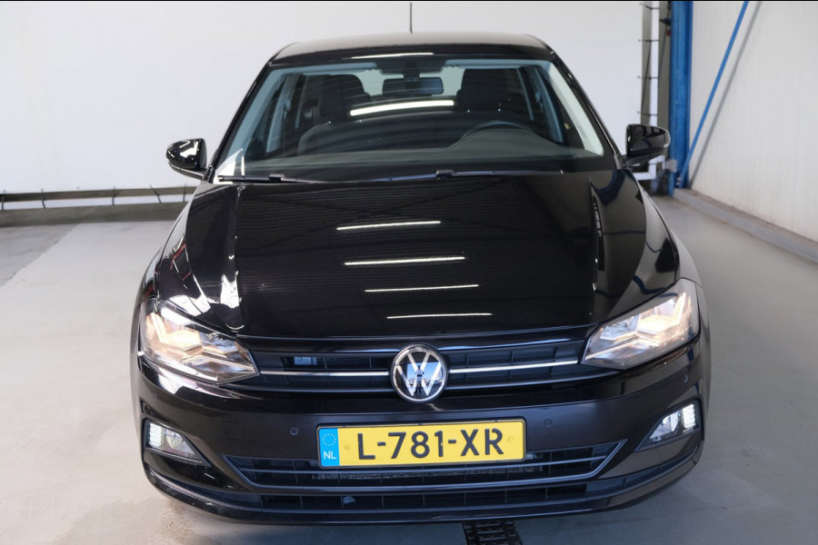 Volkswagen Polo 1.0 TSI Comfortline Business - N.A.P. Airco, Cruise, PDC, Camera, PDC, Carplay.
